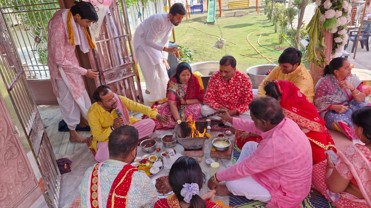 महाशिवरात्रि पर बालाजीपुरम कॉलोनी में जिगेश्वर महादेव की भव्य प्राण-प्रतिष्ठा