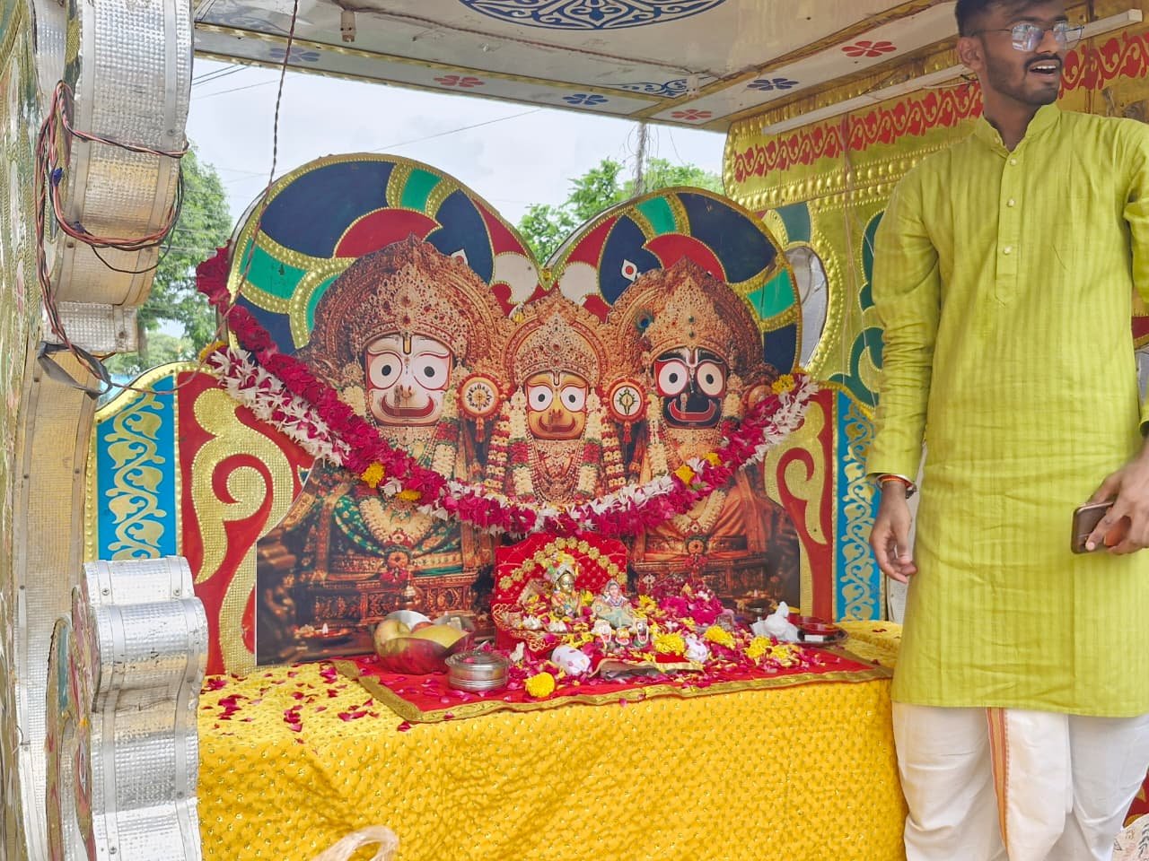​ *भगवान जगन्नाथ की रथयात्रा का हुआ भव्य स्वागत, भजनों पर झूमे भक्त*